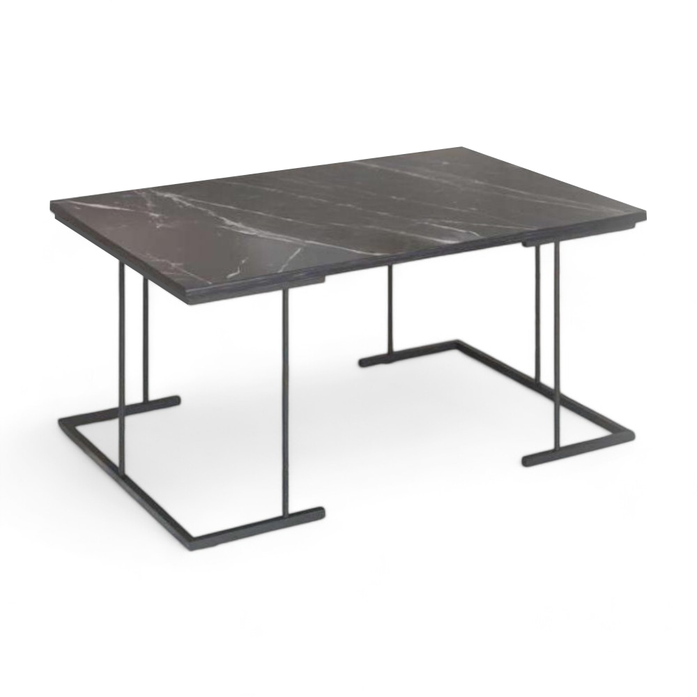 Middle Table Square Black